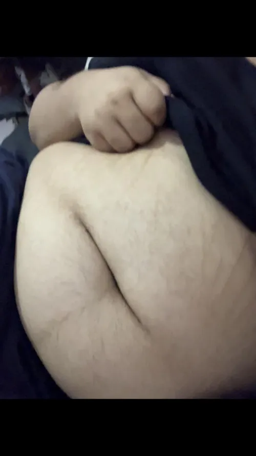 Thumbnail Exploring My Pudgy Gut | Low-Line-4949