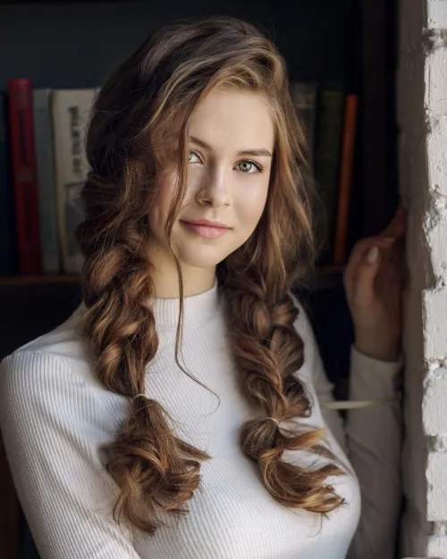 Thumbnail Anastasia Vakhrusheva: Radiance on Free Friday