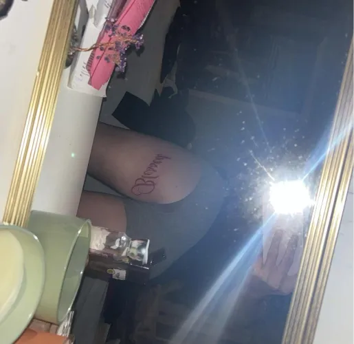 Thumbnail Khaoticckayy_: New Cute Tattoo Revealed on OnlyFans