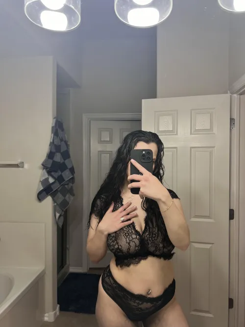 Thumbnail Innocent Yet Alluring - sexxiemilee's Unique Perspective on OnlyFans101