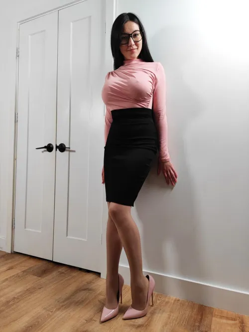 Thumbnail Office Staples: HelloSweetAly's Pencil Skirt Favorites