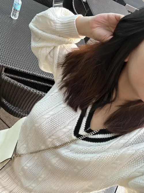 Thumbnail Princessar1e7 Invites You to Connect on Slutsofsnapchat