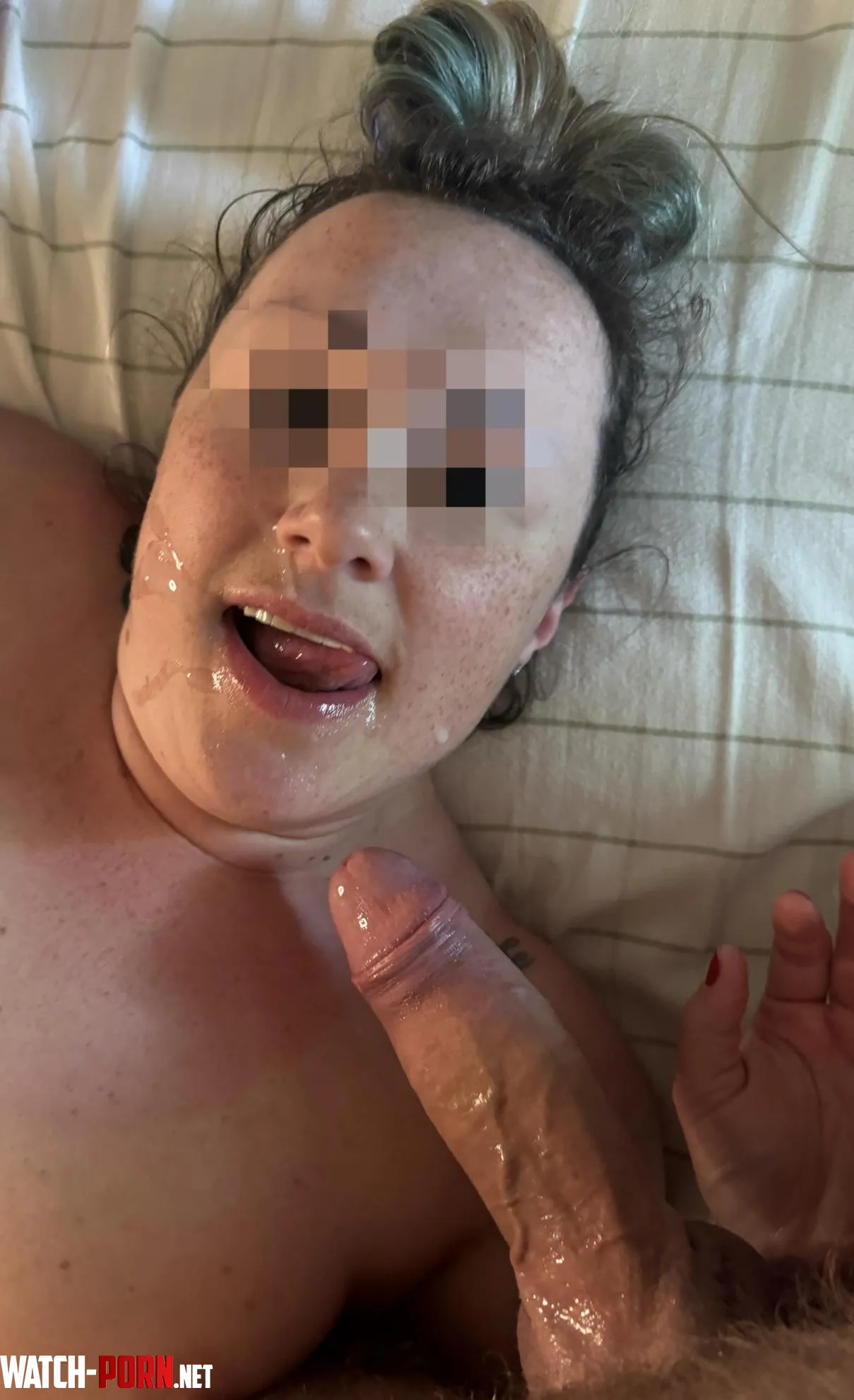 Love licking up the cum from my facials by snookybaby28
