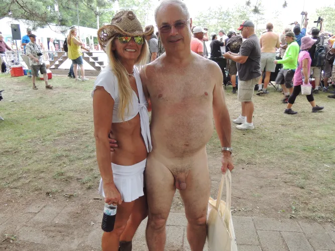 Thumbnail CFNM Encounters with a Sexy Lady by birthdaysuit_m