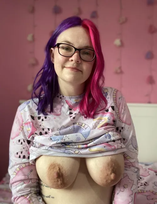Thumbnail Admiring Beauty: 'Prettiest Titties in Town' by oceanviewxo