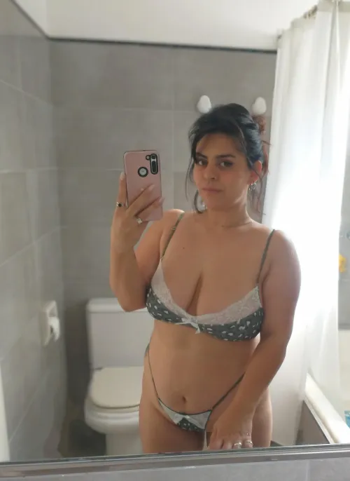 Thumbnail Waiting for You Baby, Talk to Me - SweetCameron- in the Chubby Category