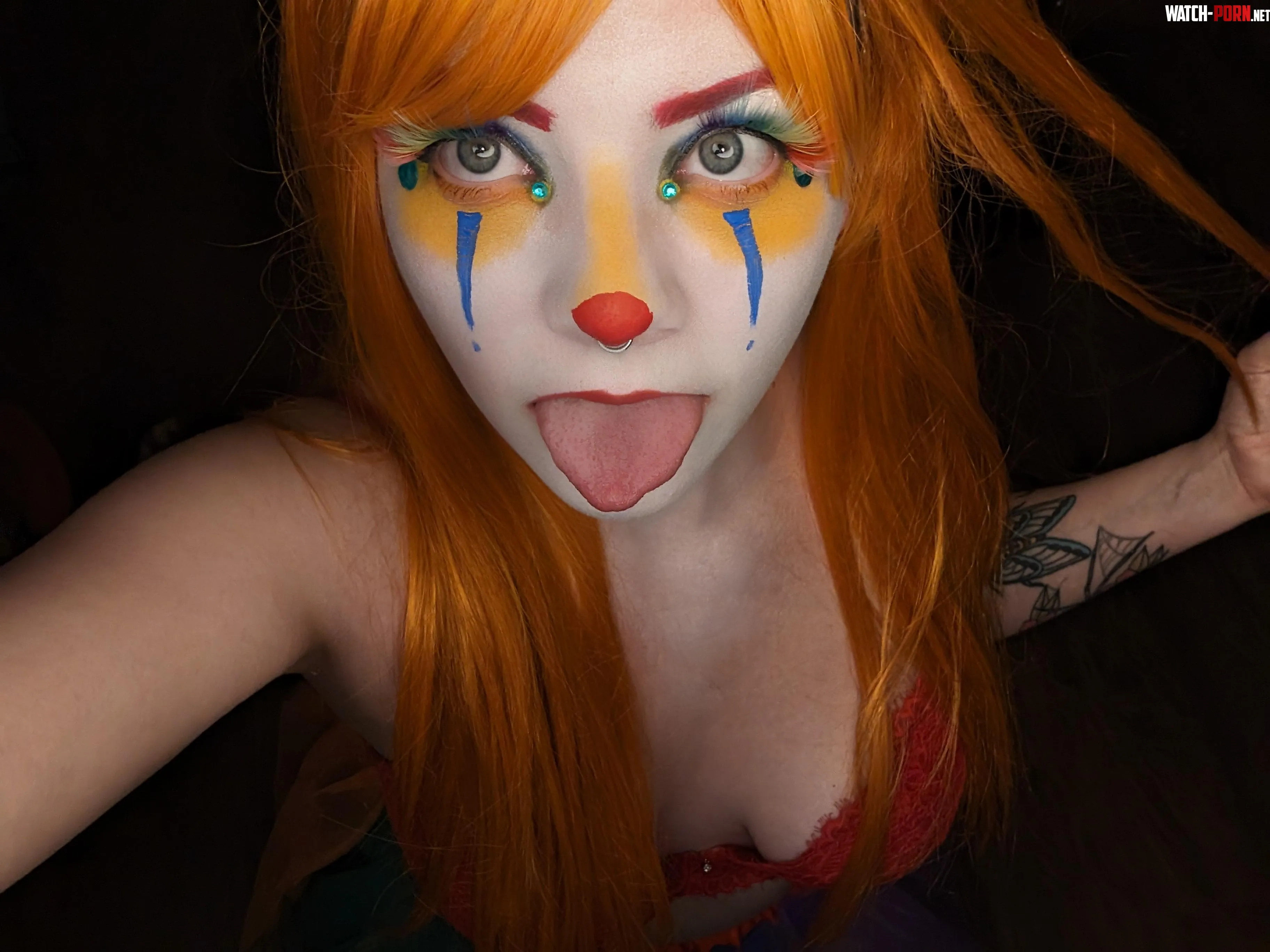 Im craving circus peanuts  by KinkeeKlown