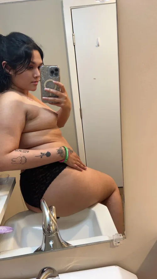 Thumbnail Unveiling Secrets and Confessions | Xyzprincess_xo