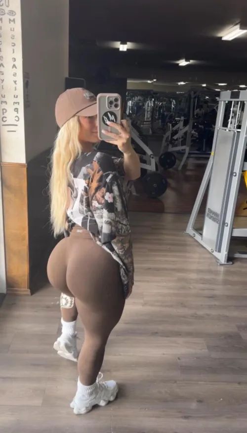 Thumbnail Perfect Fit: Celebrating BubbleButts | FitnessBarbiee