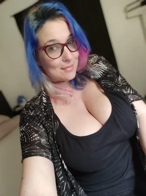 Thumbnail Sarothica69: Embracing Natural Beauty and Passion