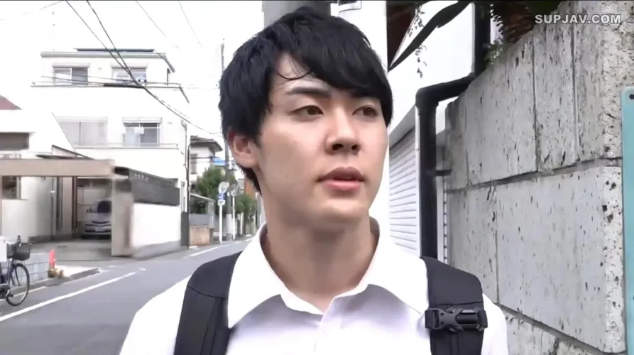 Thumbnail Identity Quest: Unveiling the Actor's Name in JAV by W3rkT1tAn