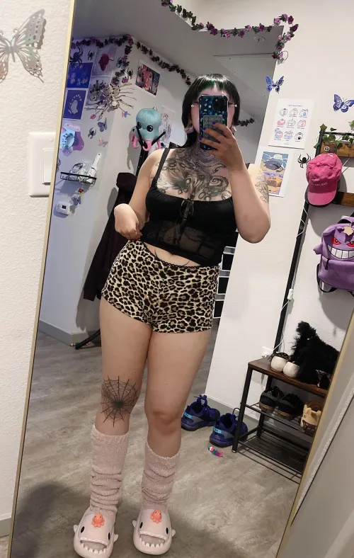 Thumbnail Seductively Lounging: Capturing Mirror Magic | milkypiratez