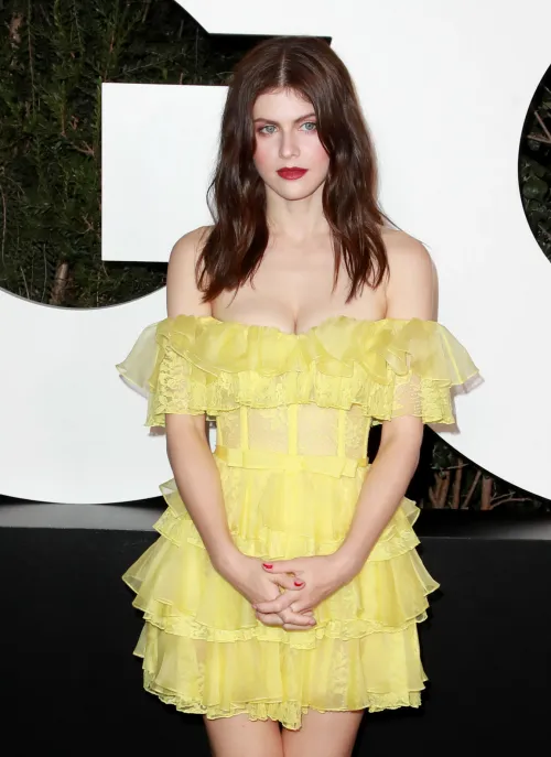Thumbnail The Enchanting Alexandra Daddario by throwaway08190924