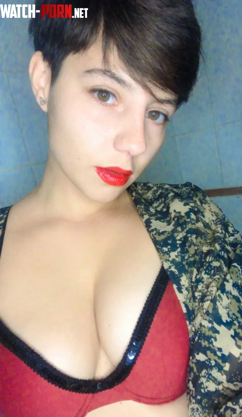 Pixie cut and red lips 4u  by Tinastoner