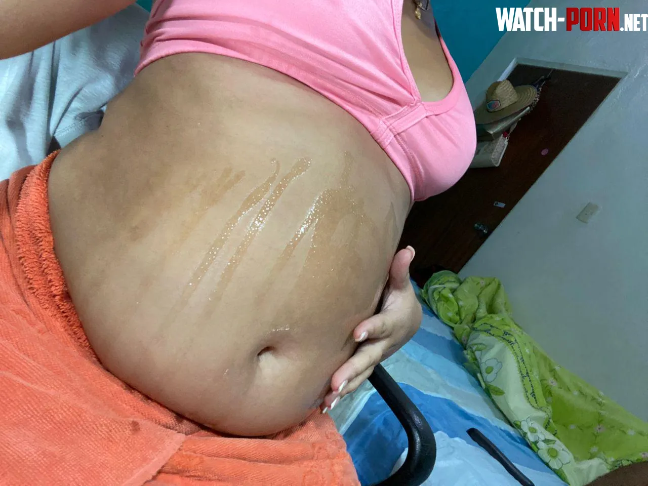 Do you want to see how I fill my belly with oil by Lost_Button9518
