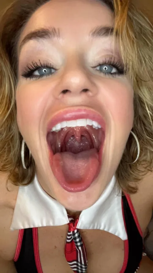 Thumbnail Pit Stop Pleasures in NaughtyWives by SashaSins555