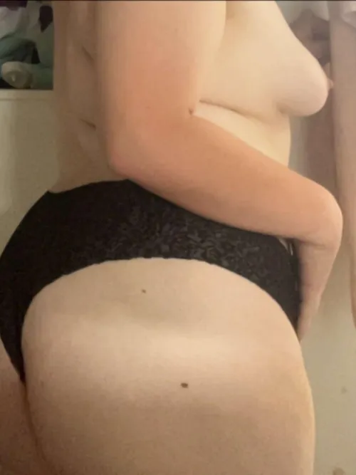 Thumbnail Post-Shower Bliss: Ass and Tits Pleasure | Traditional_Unit1742