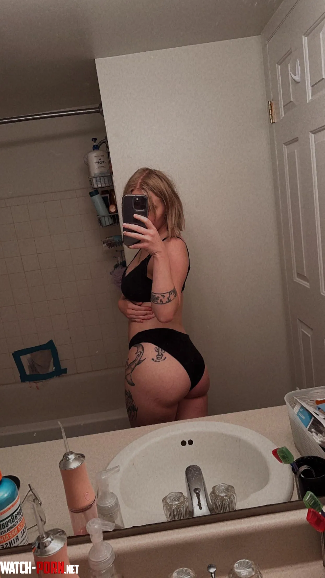 Come see me in less by Monique_dancing