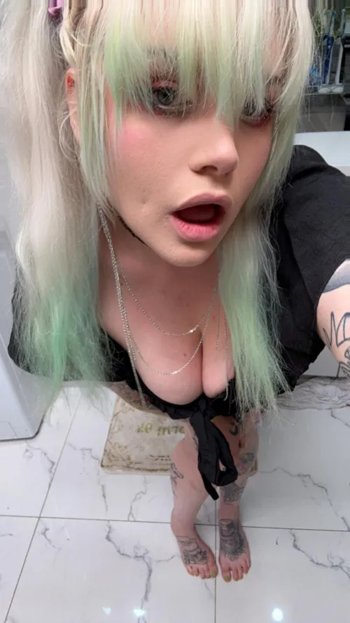 Thumbnail Candid_Collection727's Alluring Eyes and Chubby Charm