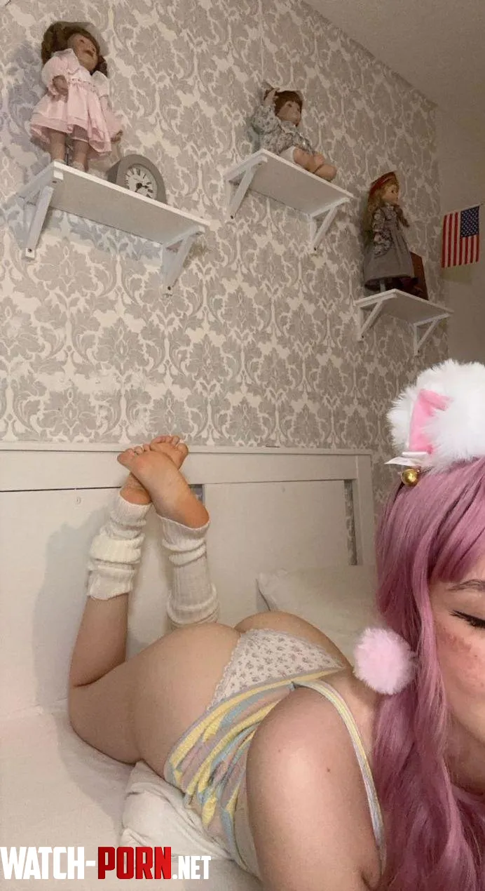 This bootys begging for a spanking by sweetpealadyyy