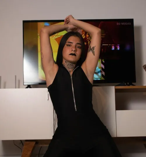 Thumbnail Preference Revealed: Clean-Shaven Lovers - armpitfetish