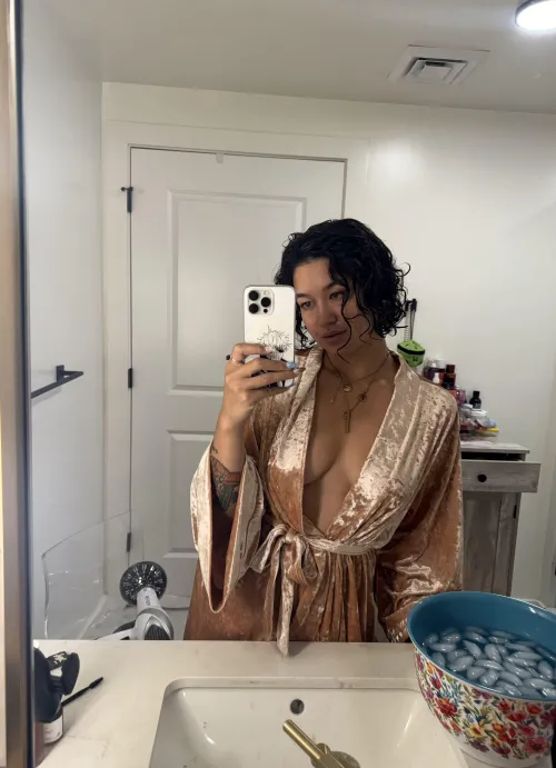 Thumbnail Enjoying Sensual Annie's Allure: A SexyButNotPorn Adventure