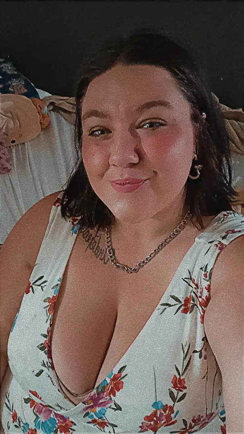 Thumbnail thebreezybabe's Love for Massive Loads: A Chubby Story