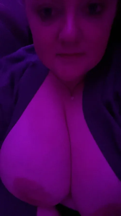 Thumbnail Feeling Cozy Tonight with BigLuvCoco in the Chubby World