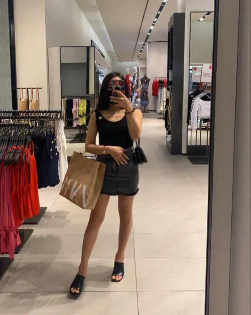 Thumbnail Petite Selfie Queen itsariacandy in Mirror Selfies