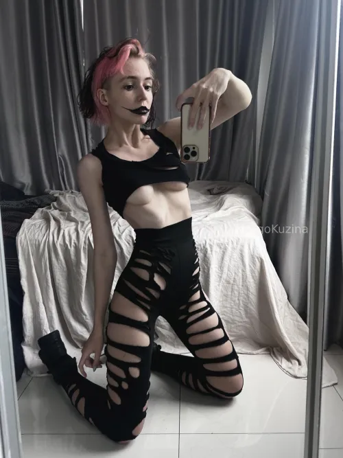 Thumbnail Explore the Trending 'Tattered Look' by MargoKuzina in gothsluts