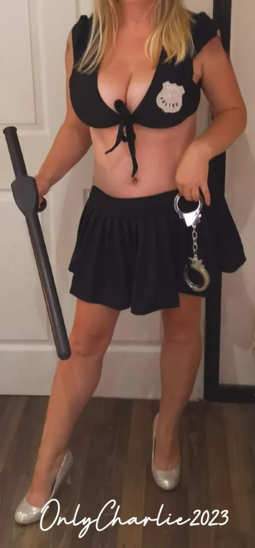 Thumbnail Exploring Intimacy: Stop and Search in VerifiedAmateurs with OnlyCharlie2023