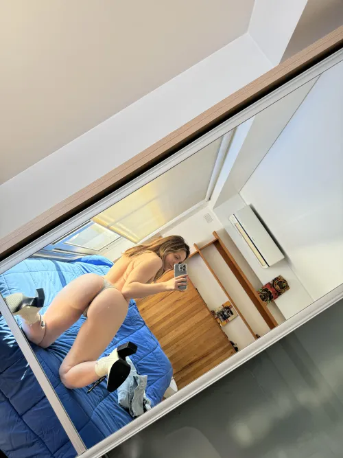 Thumbnail Seductive Squeezing - ThickThighs Sensation by anitamarie9