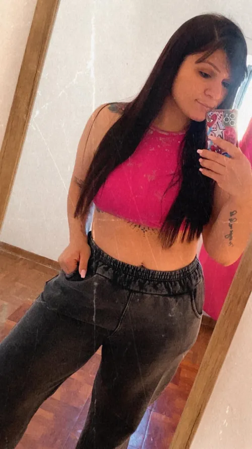 Thumbnail Ultimate Comfort: Appropriate_Cut971's Croptopgirls Picks