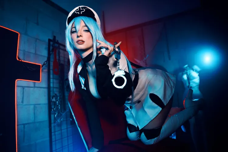 Thumbnail Kaori Transforms into Esdeath from Akame Ga Kill: A Fierce Cosplay Portrayal