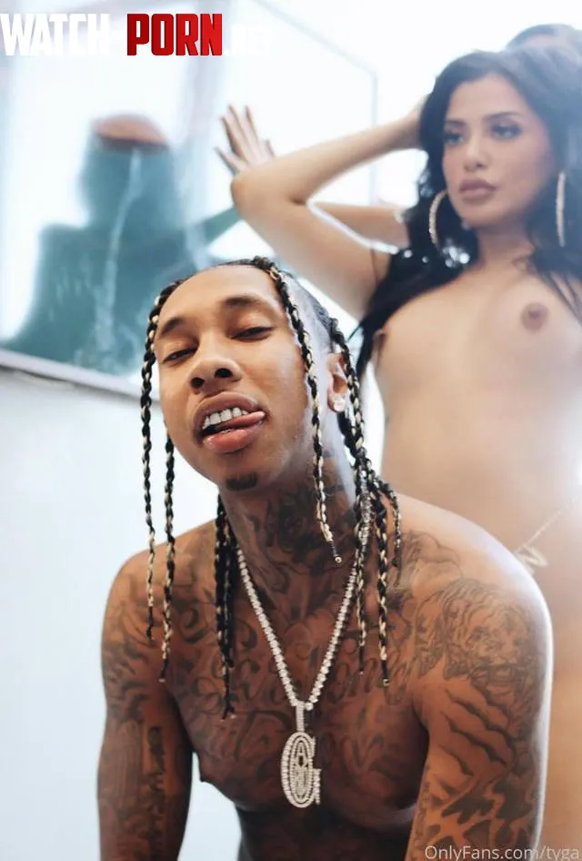 Whos the girl behind tyga by hoekageboi