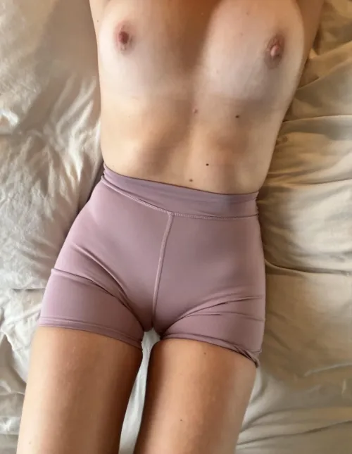 Thumbnail Plump Pussy on a Small Girl - camelhoney