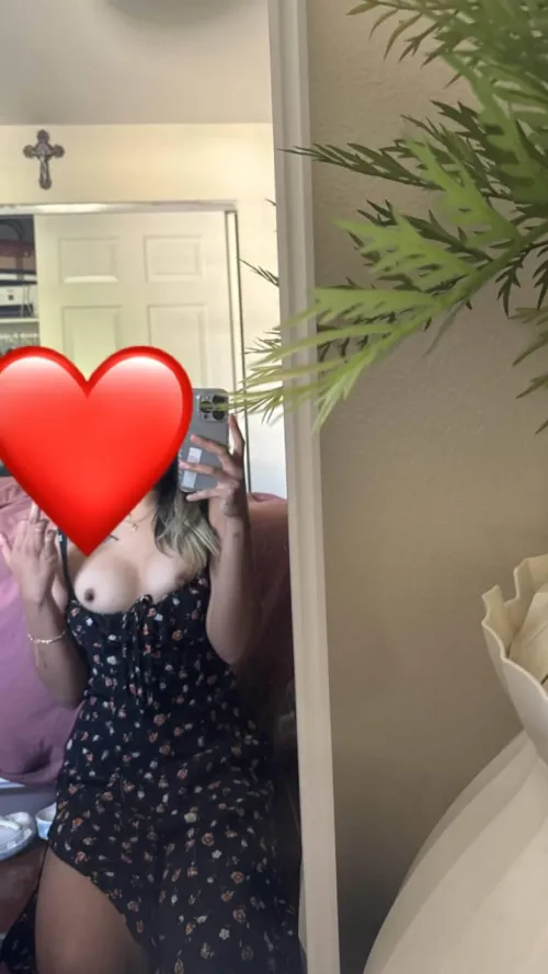 Thumbnail Dressing Choices: Raw or Condom - What's Your Preference? | AnniePadillaQyDG