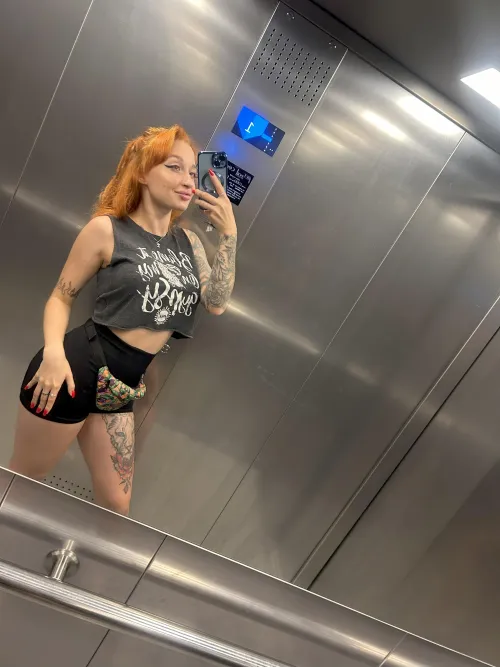 Thumbnail Seductive Scenarios: amelianders' Provocative Question