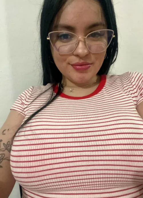 Thumbnail Goofy Fashion Fun: milkyyypeanut's Croptopgirls Style Stories