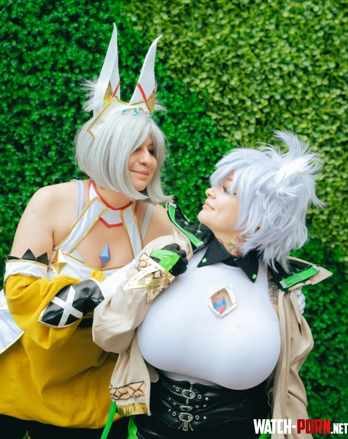 Nia xelectricangel and Nael inkedcosplays from Xenoblade Chronicles  by inkedcosplaygirl