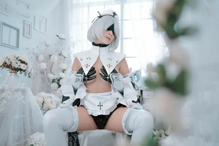 Thumbnail Yuna Kairi's Divine Holy Maid 2B Cosplay - An Artistic Wonder
