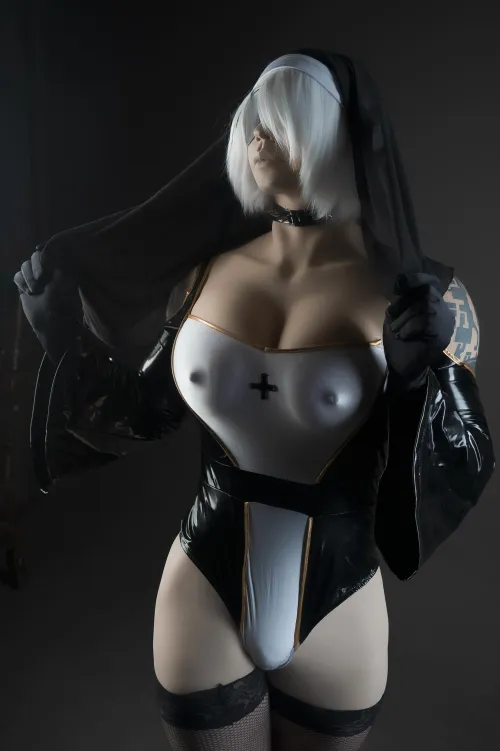 Thumbnail Frame's 2B Nun Cosplay Unveiled by Embarrassed_Hand_693 | Category: 2Booty