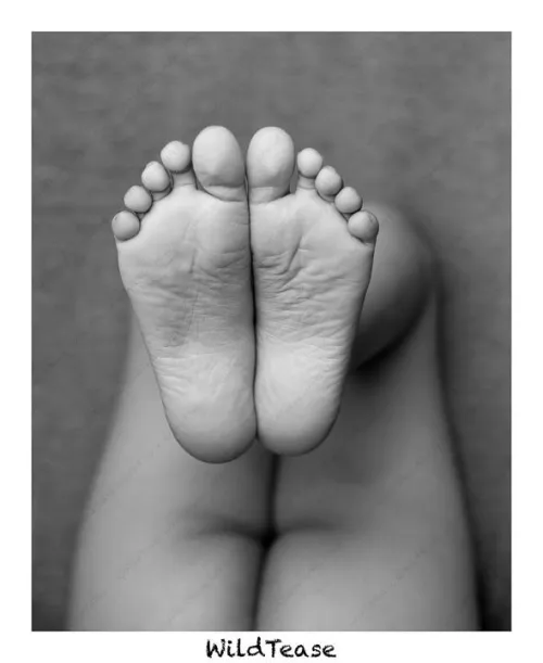 Thumbnail Sensual Sole Tease: Explore Wife’s Playful Side