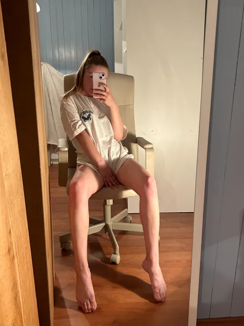 Thumbnail 18 Years Old and Ready to Make You Cum in Seconds by ellieangel_4 | onlyfansgirls101