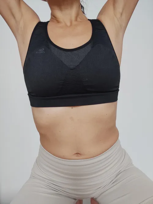 Thumbnail Sweaty Sensation: Delving into Post-Workout Armpits
