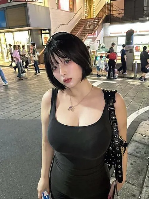 Thumbnail Unveiling the Mystery: What is Her Name? - CrabDisastrous172 Reveals