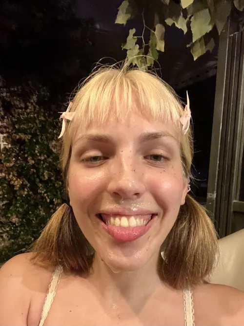 Thumbnail Indulging in Glazed Happiness with theOGBurninBeaver in cumsluts Category