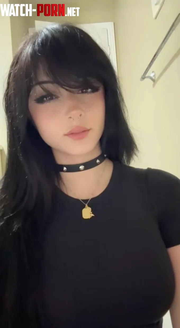 Would you like a goth girl to scratch ur back during sexn by jeffyoung529is