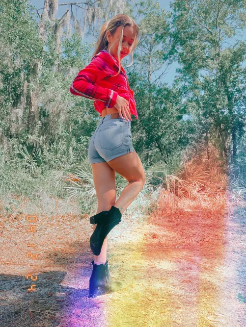 Thumbnail Boots and Daisy Dukes: The Perfect Combination for a Fashion Statement by petite_bl0nde