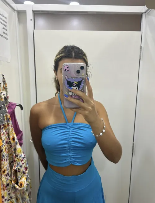 Thumbnail Showing Off in Style: ripemangobaby's Perfect Top Display, Braless